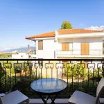 Apartment Il Gusto - Seaview Retreat!