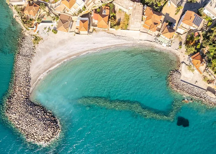 Apartamento Il Gusto - Seaview Retreat! Avía