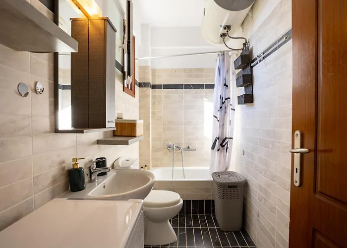Apartamento Il Gusto - Seaview Retreat! Avía