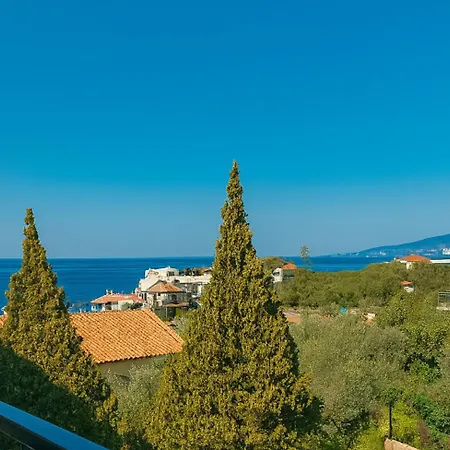 Il Gusto - Seaview Retreat! *